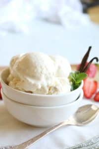 3 Ingredient Vanilla Bean Ice Cream - This Paleo treat is rich in healthy dairy free fats and loaded with vanilla bean specks. Made with coconut milk.