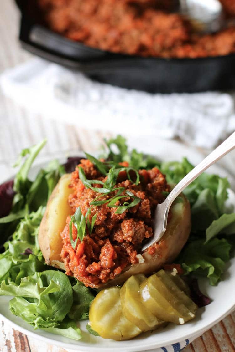 Veggie-Packed Sloppy Joes (Paleo, Whole30, Low-Carb) - These 30-minute Sloppy Joes are packed with vegetables and loaded with flavor. Most importantly, this takes only 30 minutes to prepare (sweet potatoes included!). #paleo #sloppyjoes #lowcarbmeal #30minutemeal