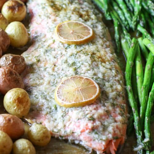 Meal-Prep Garlic Butter Salmon with Asparagus Recipe – Meal Prep Salmon  Recipe — Eatwell101