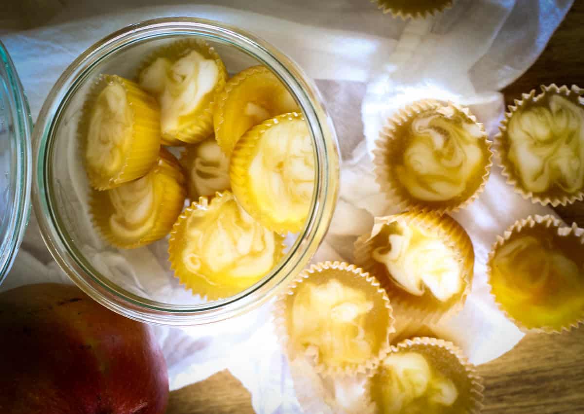 Mango & Cream Gummy Candies - Trader Joe's Copycat!! Mango and Cream Gummies are a gut-healing, refined sugar-free, and an overall healthy treat that your whole family will love. It's a simple Paleo and GAPS candy that takes 20 minutes to make. #paleotreats #copycat 