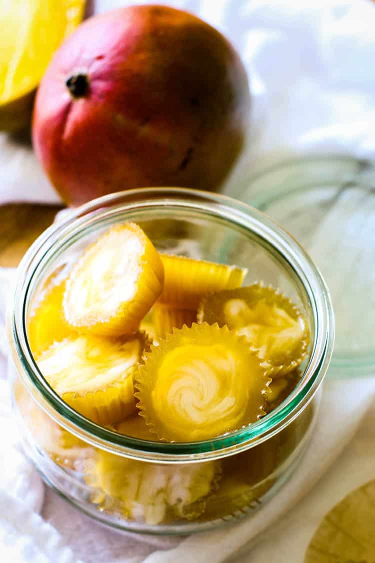 Mango & Cream Gummy Candies - Trader Joe's Copycat!! Mango and Cream Gummies are a gut-healing, refined sugar-free, and an overall healthy treat that your whole family will love. It's a simple Paleo and GAPS candy that takes 20 minutes to make. #paleotreats #copycat 