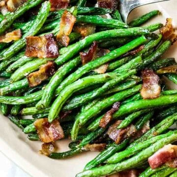 Whole30 green beans with bacon