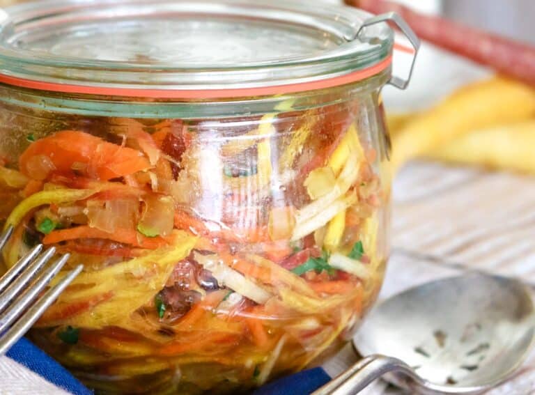 storing carrot salad in jar