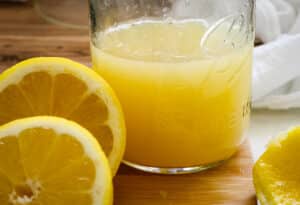freshly squeezed lemon juice in mason jar.