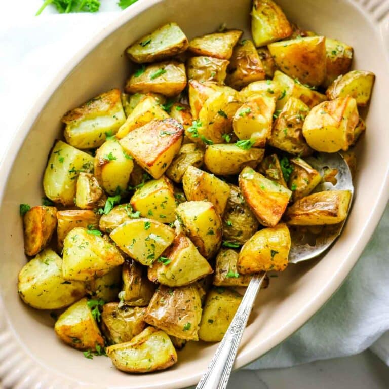 Crispy Oven Roasted Garlic Potatoes - Prepare + Nourish